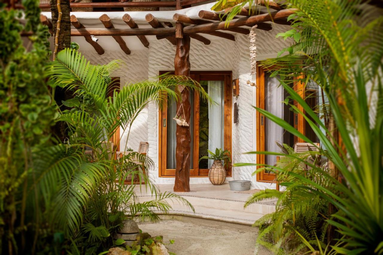 El Corazon Boutique Hotel - Adults Only With Beach Club'S Pass Included Isla Holbox Exterior photo