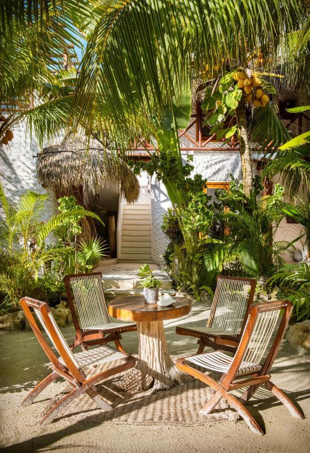 El Corazon Boutique Hotel - Adults Only With Beach Club'S Pass Included Isla Holbox Exterior photo