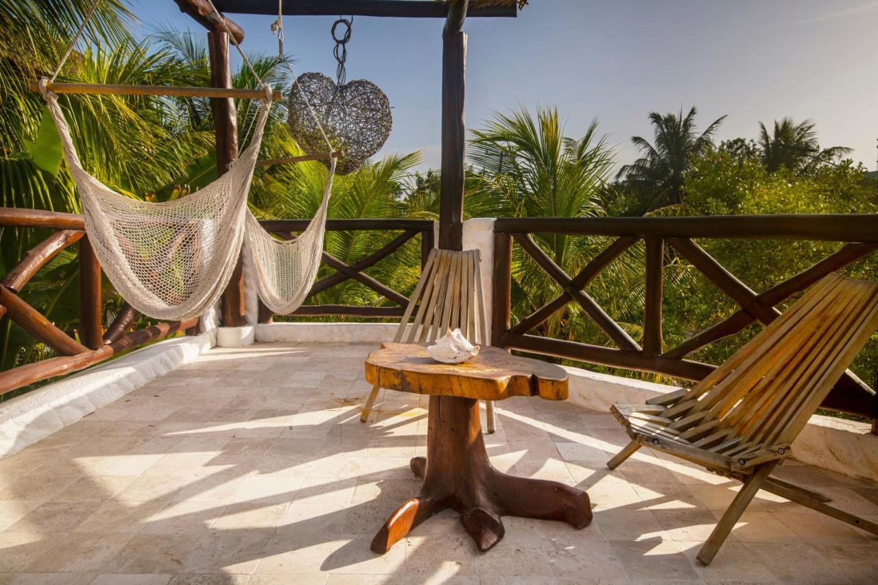 El Corazon Boutique Hotel - Adults Only With Beach Club'S Pass Included Isla Holbox Exterior photo