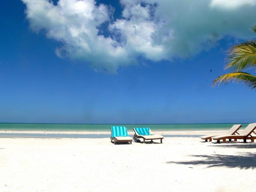 El Corazon Boutique Hotel - Adults Only With Beach Club'S Pass Included Isla Holbox Exterior photo